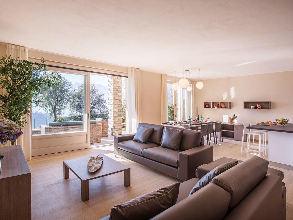 Ossuccio Grande C Home With Pool Sleeps 12 By Italian Apartments 코모 외부 사진