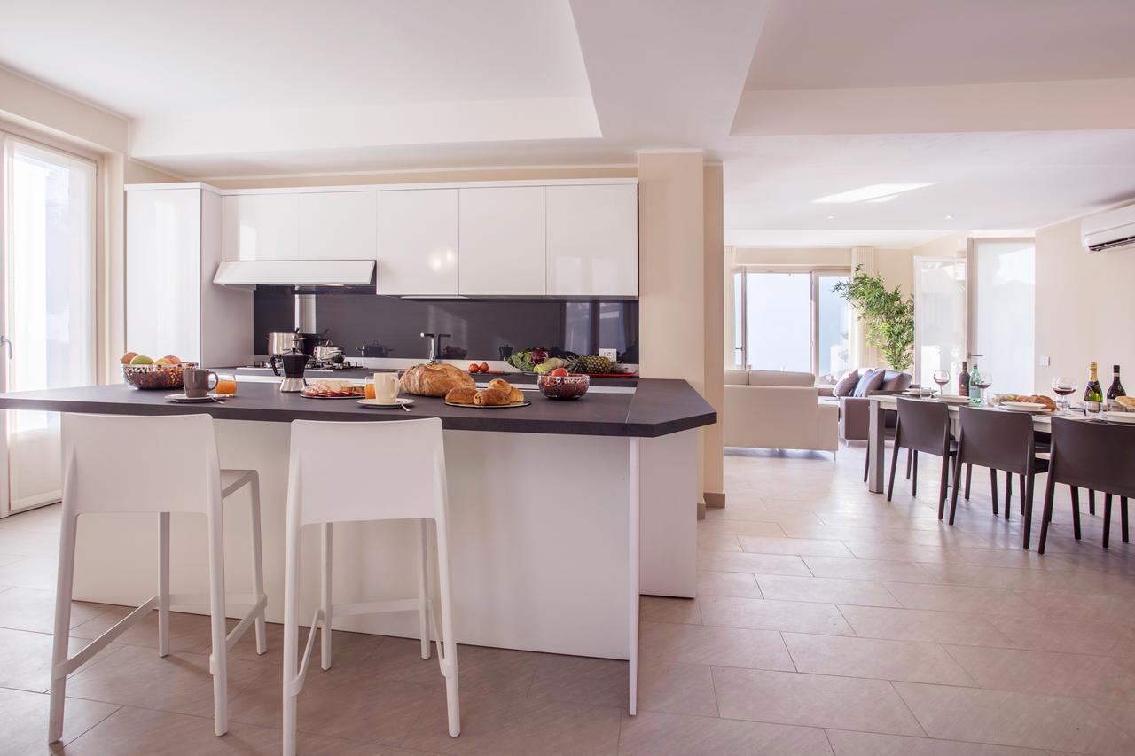 Ossuccio Grande C Home With Pool Sleeps 12 By Italian Apartments 코모 외부 사진