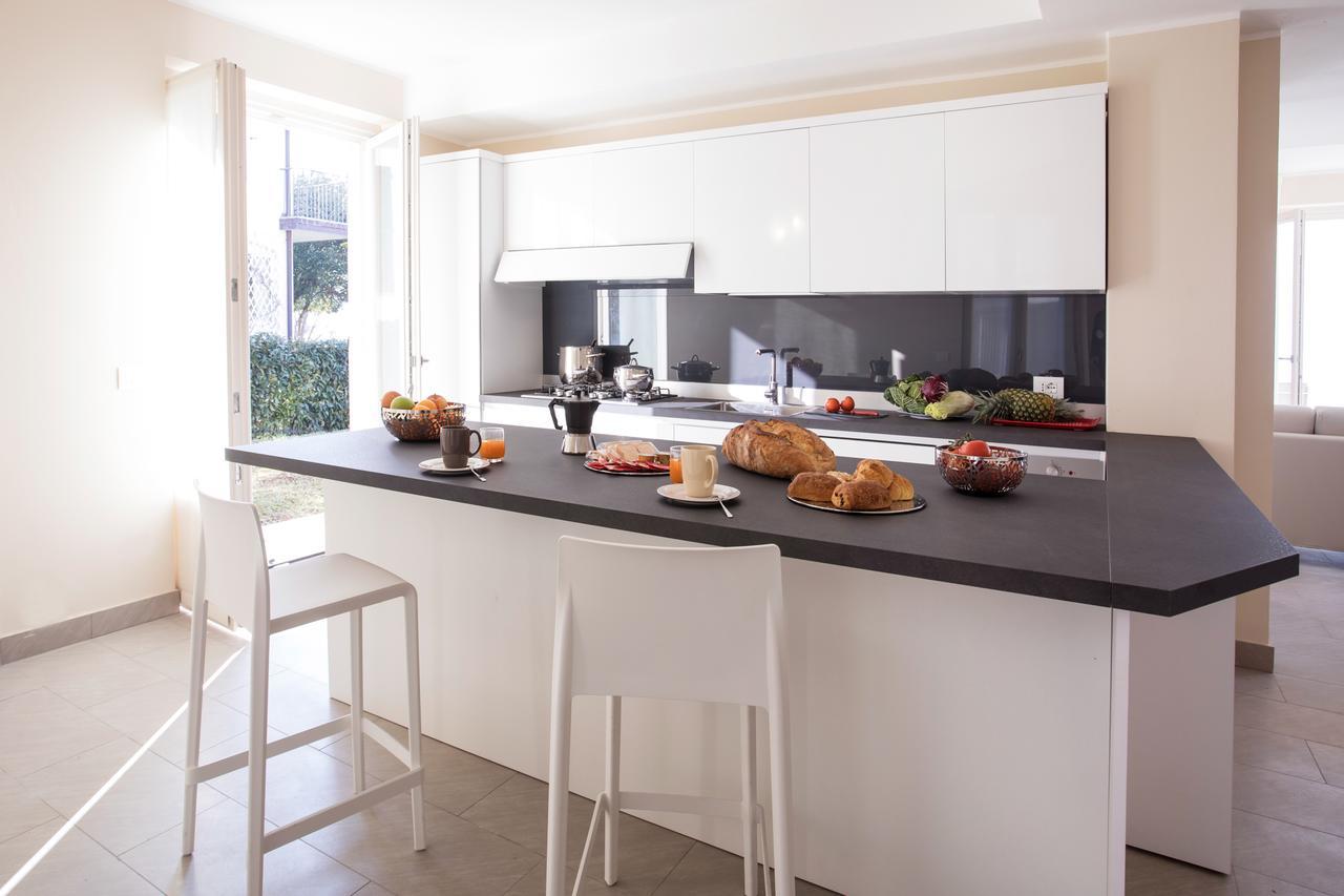 Ossuccio Grande C Home With Pool Sleeps 12 By Italian Apartments 코모 외부 사진